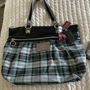 Coach Poppy bag and wristlet